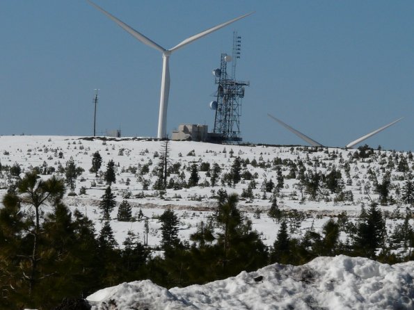 Wind turbine &amp; tower